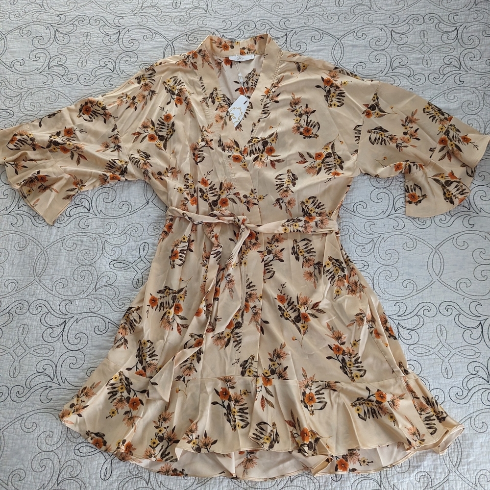 NWT Zexxxy Satin Kimono Robe